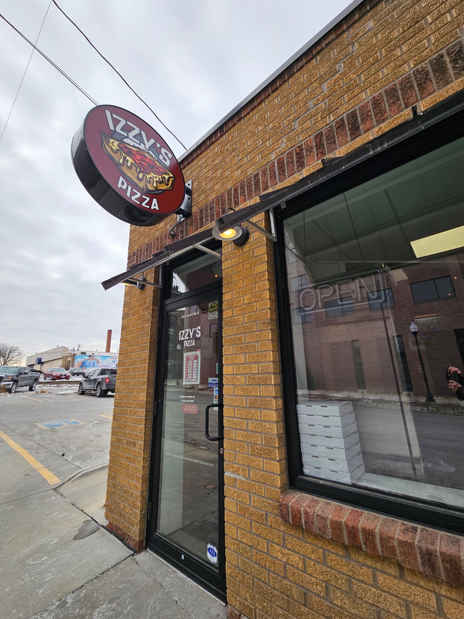 Izzy's Pizza