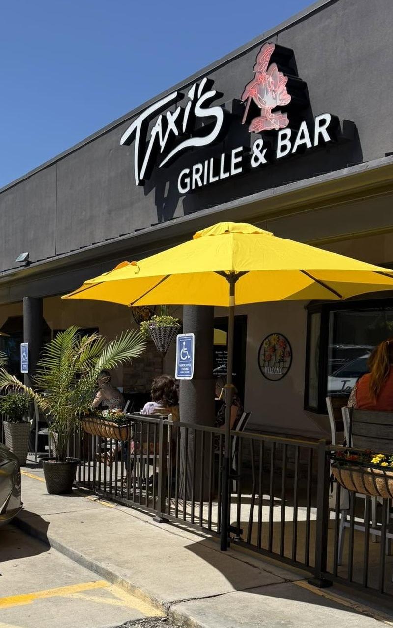 Taxi's Grille & Bar